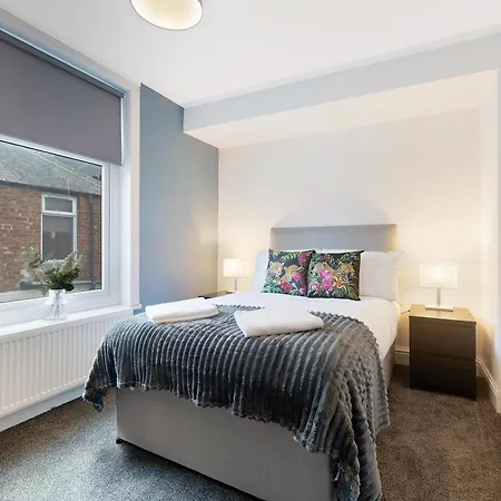 New! 5br In Queen Street *