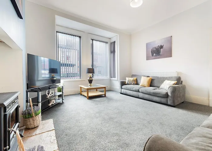 New! 5br In Queen Street * Redcar