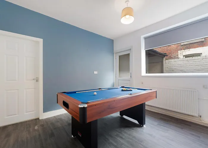 New! 5br In Queen Street